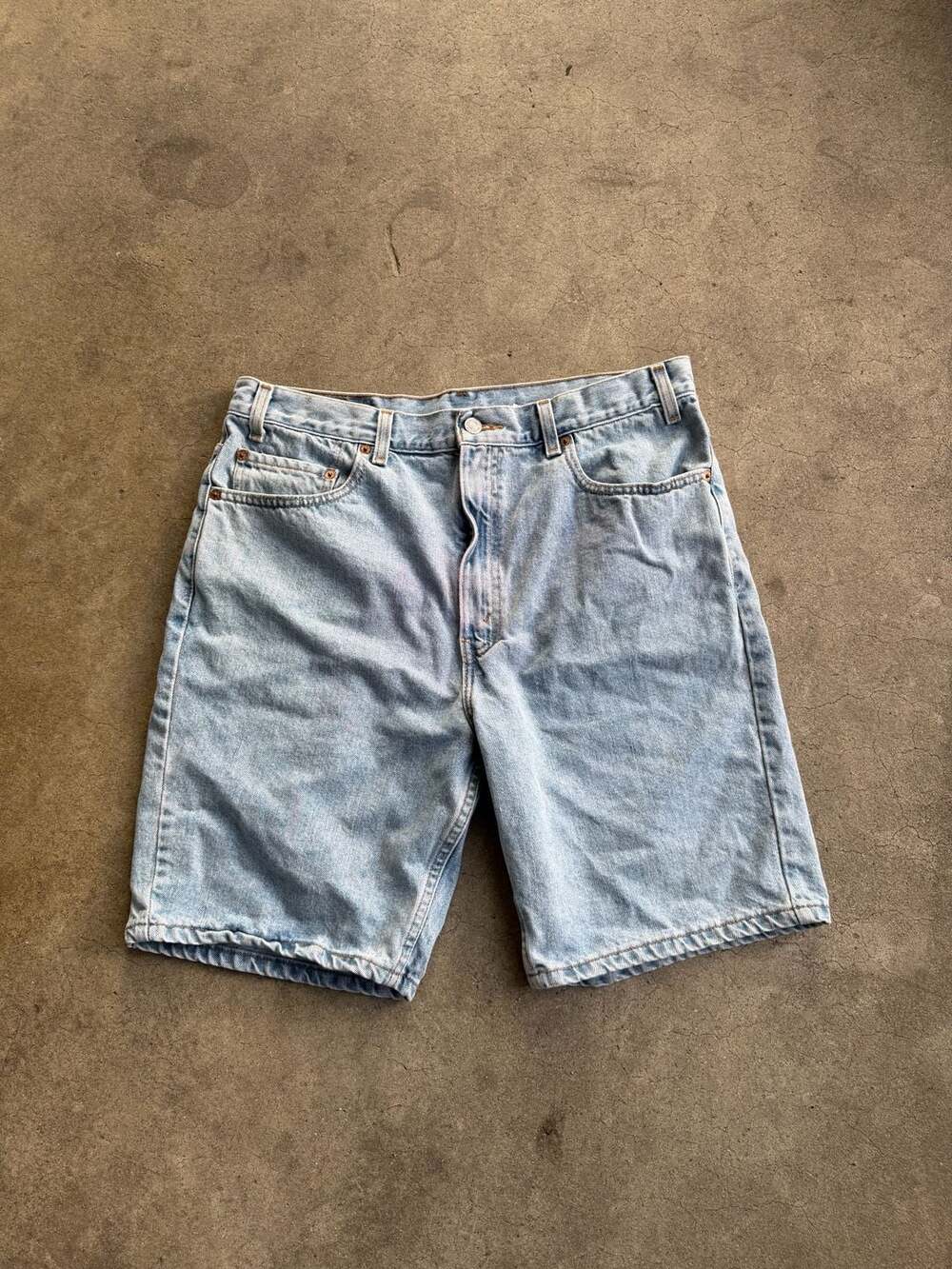 Vintage Levi's 505 Regular Fit Denim Shorts Size 36